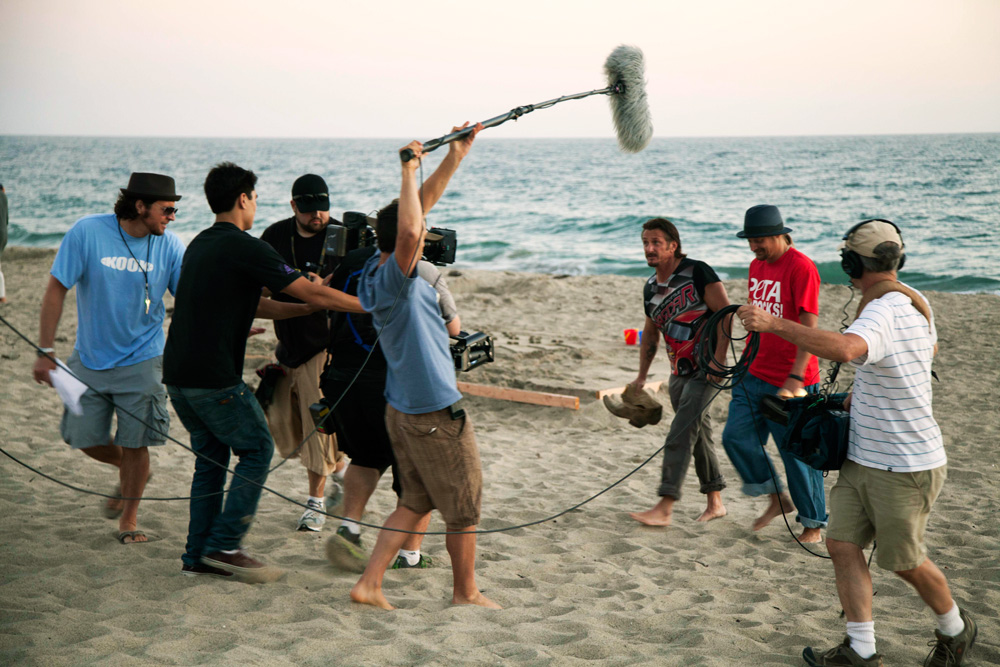 Kid Rock & Sean Penn Walk with Stafford